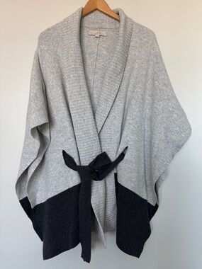 LOFT Light Gray and Black Shawl-Collar Wrap Poncho Size XS/S
